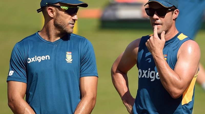 Faf du Plessis and AB de Villiers have a chat during South Africa's training session, World T20 2016, Mumbai, March 17, 2016 ©AFP
