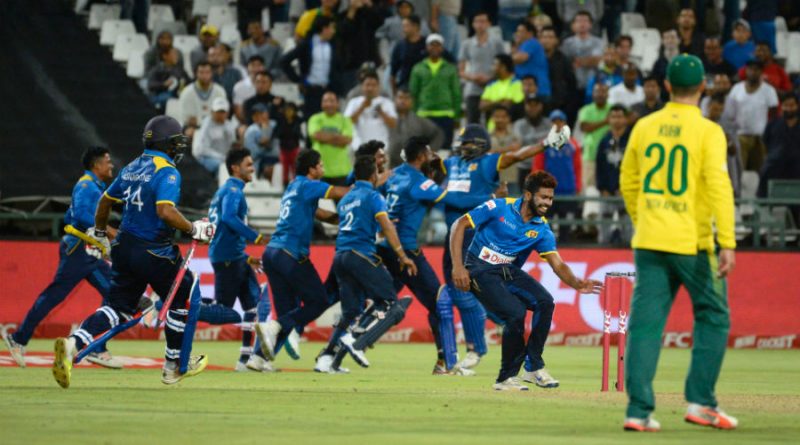 Sri Lanka's players storm the field after sealing a 2-1 series win, South Africa v Sri Lanka, 3rd T20, Cape Town, January 25, 2017 ©Gallo Images/Getty Images