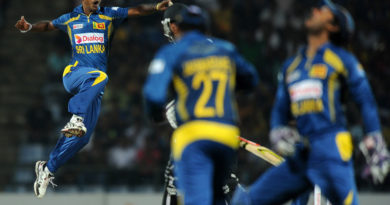 Nuwan Kulasekara is elated after picking up a wicket, Sri Lanka v New Zealand, 2nd T20I, Pallekele, November 21, 2013 ©AFP