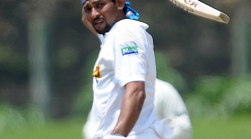 Tillakaratne Dilshan celebrates his 16th Test century, Sri Lanka v Bangladesh, 1st Test, Galle, 5th day, March 12, 2013 ©AFP