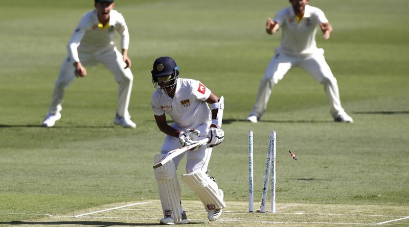 Kusal Mendis loses his middle stumps © Getty Images