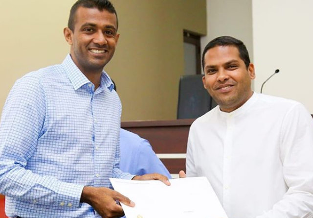 Farveez Maharoof Accepting his appointment (Photo - Instagram/farveez)