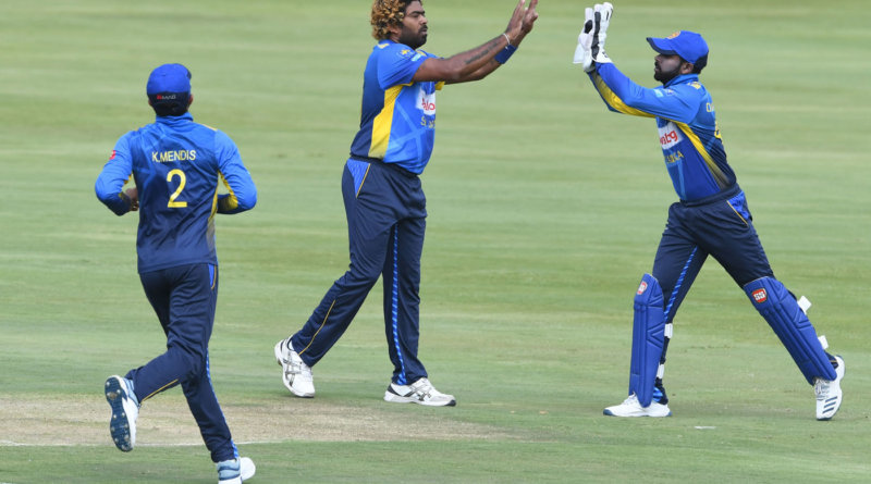 Lasith Malinga celebrates after a wicket © Getty Images