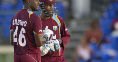Darren Bravo and Denesh Ramdin put on the highest third-wicket stand in ODIs © AFP