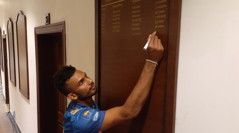 Dasun Shanaka makes Sri Lanka's victory that bit more official © Sri Lanka Cricket