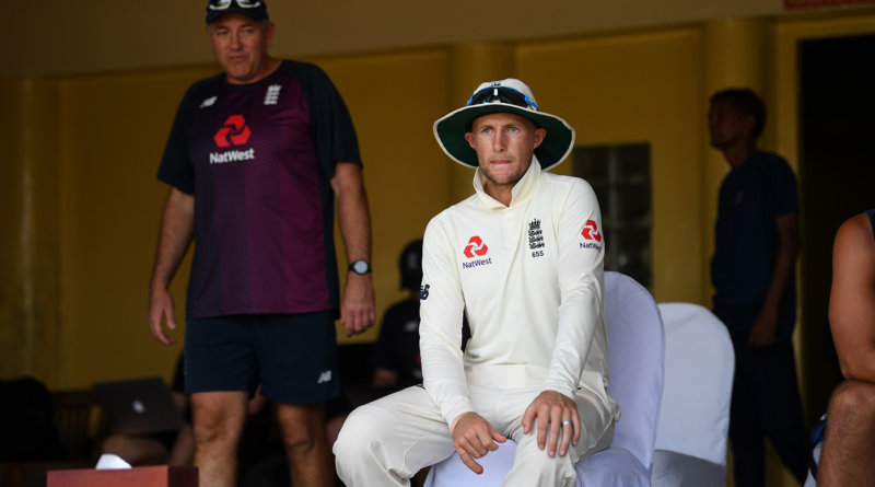 Joe Root addresses his players, SLC Board President's XI v England, Day 2, Colombo, March 13, 2020 ©Gareth Copley/Getty Images