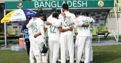 Bangladesh players in a huddle before play, Bangladesh vs West Indies, 2nd Test, Dhaka, 4th day, February 14, 2021 ©Raton Gomes/BCB