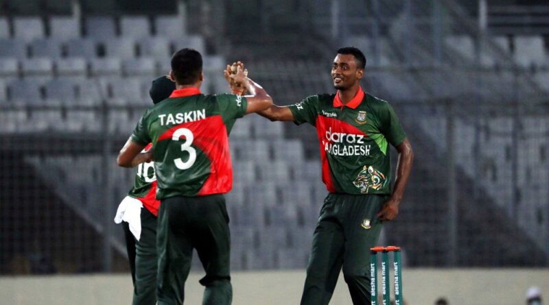 Shoriful Islam celebrates a wicket, Bangladesh vs Sri Lanka, 2nd ODI, Dhaka, May 25, 2021 ©BCB / Raton Gomes