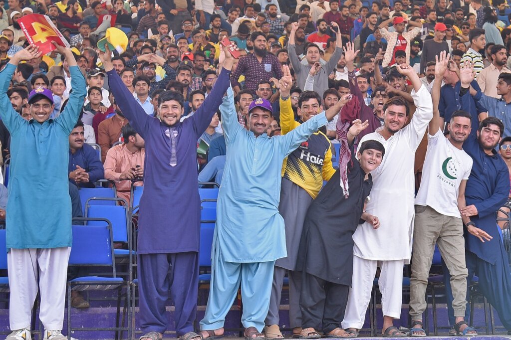 A selection of joyous fans in the crowd, Peshawar Zalmi v Quetta Gladiators, Pakistan Super League, Karachi, February 22, 2020 ©Pakistan Super League