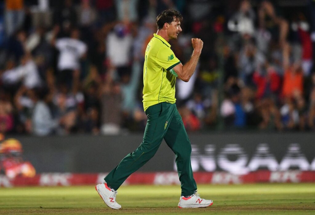 Dale Steyn celebrates dismissing Jos Buttler © Getty Images