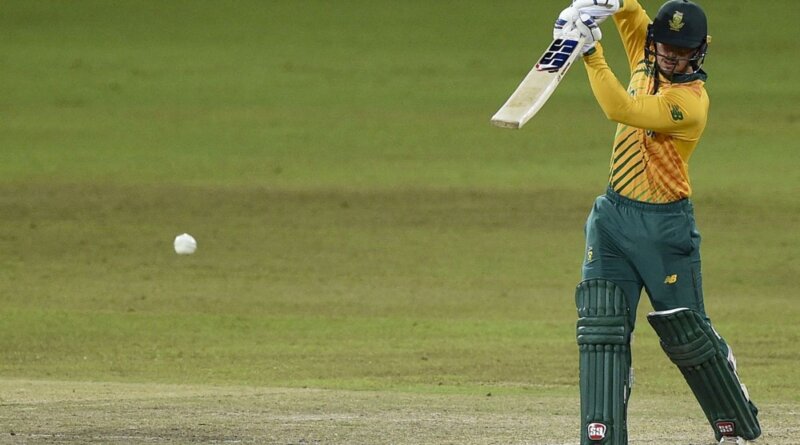 Quinton de Kock drives on the up • Sep 12, 2021 © AFP/Getty Images