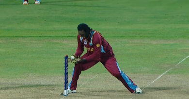 Funniest MANKAD warning ever by Chris Gayle
