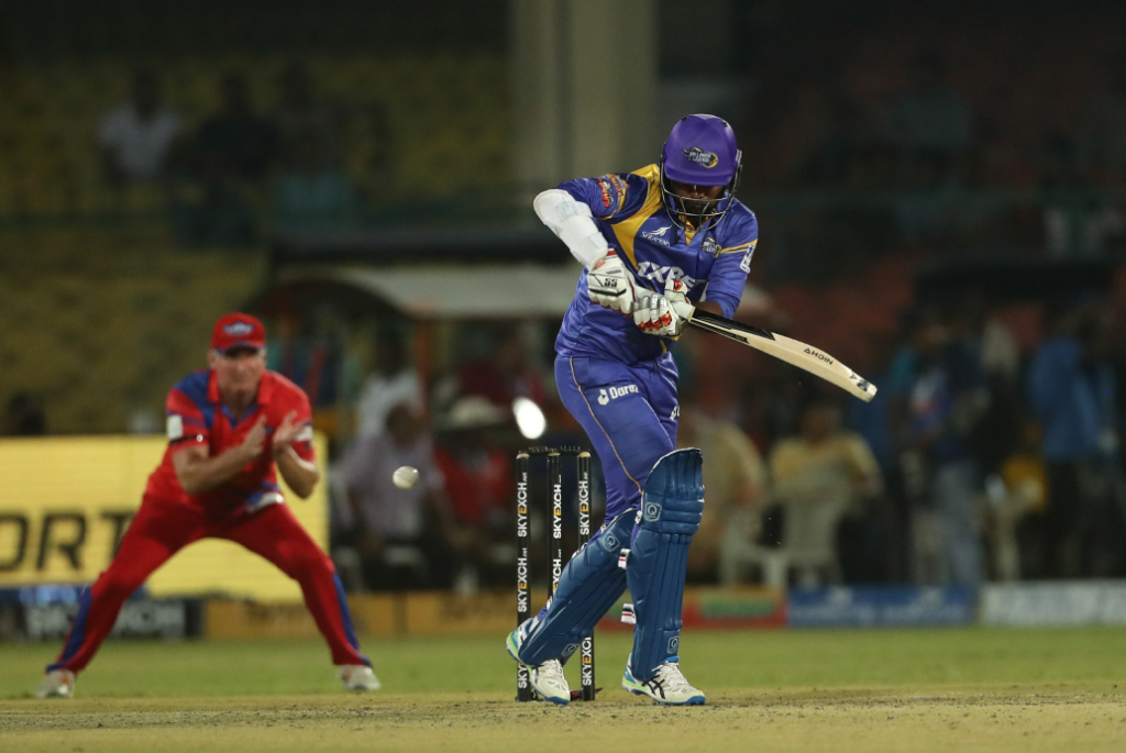 Sri Lanka Legends vs England Legends © Road Safety World Series