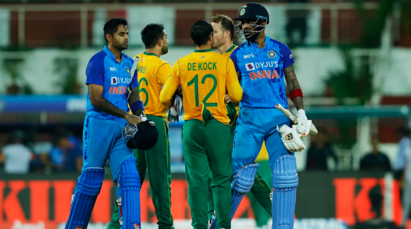 Suryakumar Yadav and KL Rahul have a post-match handshake with the South African players•Sep 28, 2022•BCCI