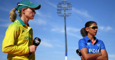 Meg Lanning and Harmanpreet Kaur at the toss•Aug 07, 2022•Getty Images