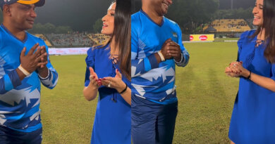 Sanath Jayasuriya teaches Sinhala to Shefali Bagga