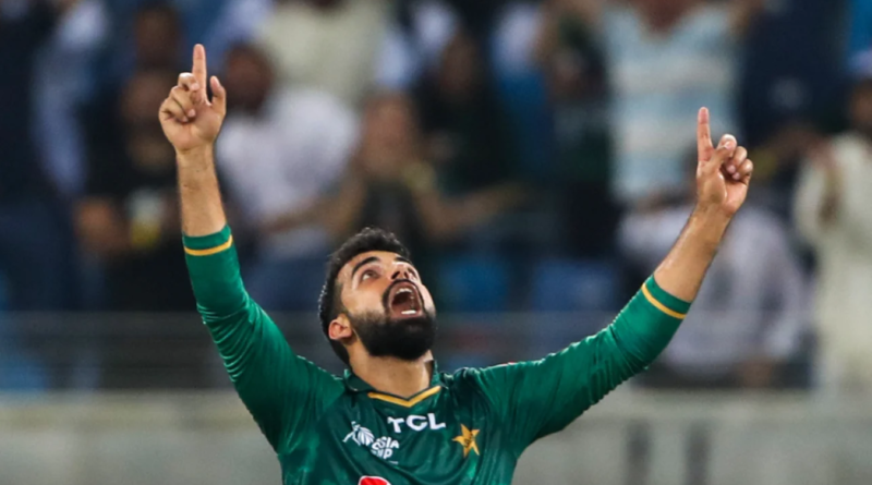 Shadab Khan struck when he found a route past Dasun Shanaka's slog-sweep•Sep 11, 2022•AFP/Getty Images