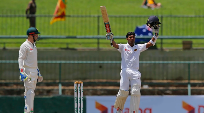 Kusal Mendis celebrates his century•Jul 28, 2016•Associated Press