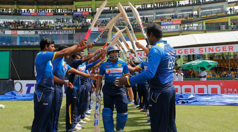 Tillakaratne Dilshan is greeted as he walks out to bat in his final ODI•Aug 28, 2016•Associated Press