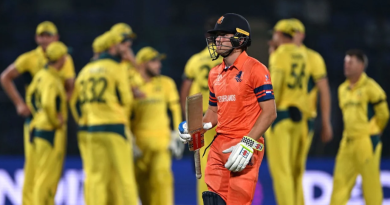 A review didn't save Bas de Leede from being out lbw•Oct 25, 2023•AFP/Getty Images