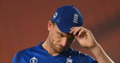 Jos Buttler cuts a forlorn figure•Nov 04, 2023•Getty Images