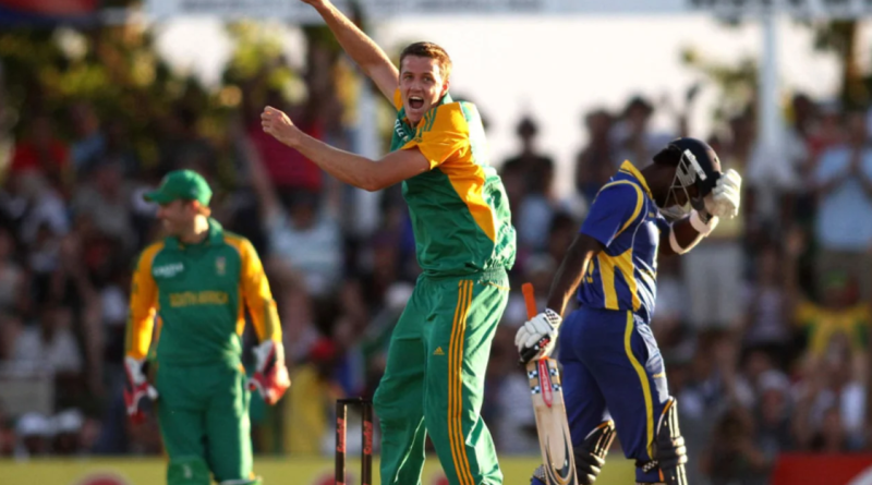 Morne Morkel's is thrilled after dismissing Angelo Mathews•Jan 11, 2012•Getty Images