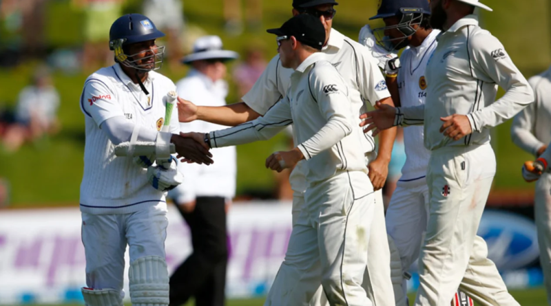The New Zealand players congratulate Kumar Sangakkara after he is dismissed for 203•Jan 04, 2015•Getty Images