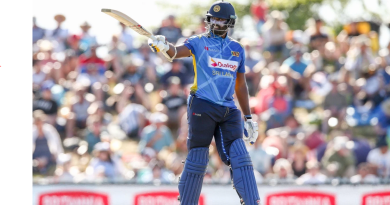 Thisara Perera waged a lone battle again with a superb half-century•Jan 08, 2019•Getty Images