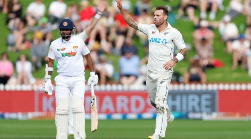 Doug Bracewell picked up the first Sri Lanka wicket to fall in the second innings•Mar 19, 2023•AFP/Getty Images